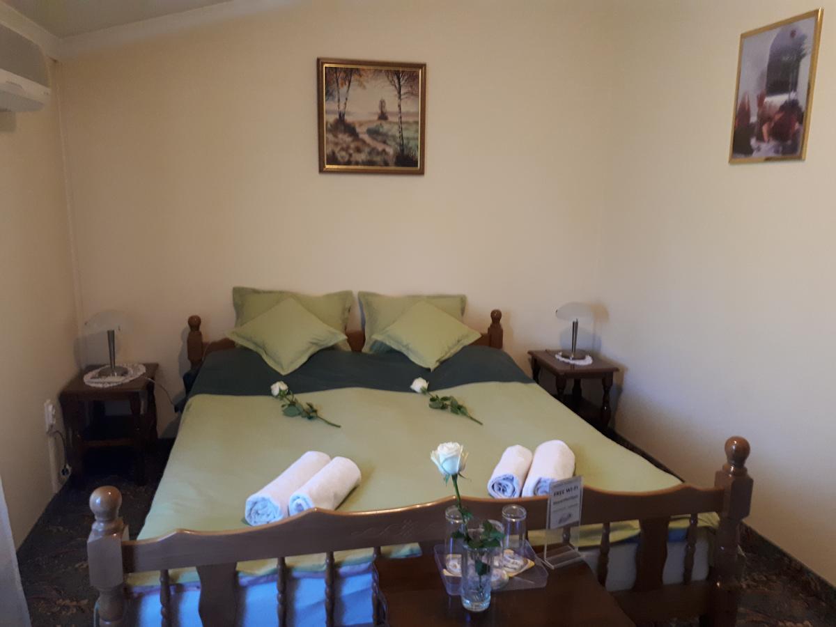 Bed and Breakfast Business Club Selenca Bac Esterno foto