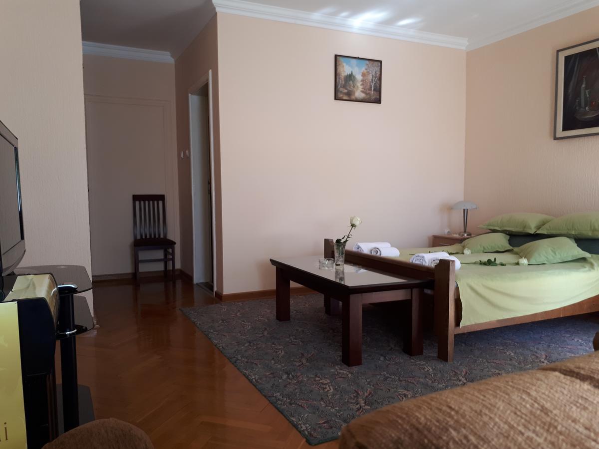 Bed and Breakfast Business Club Selenca Bac Esterno foto
