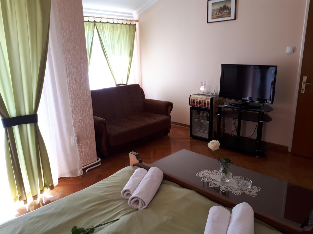 Bed and Breakfast Business Club Selenca Bac Esterno foto